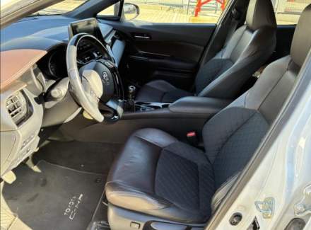 Toyota - C-HR
