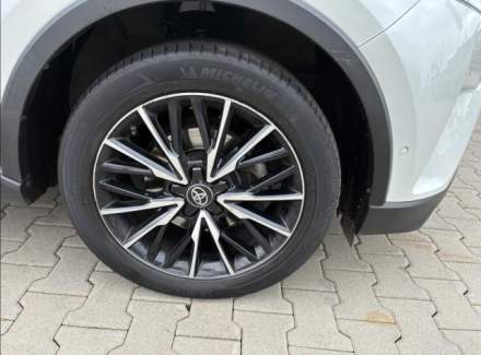 Toyota - C-HR
