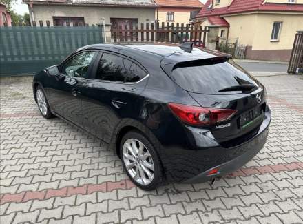 Mazda - 3