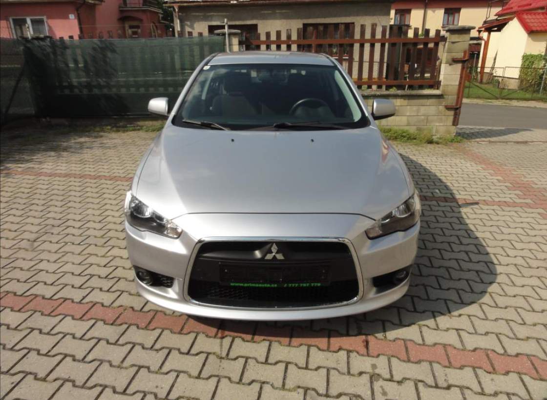 Mitsubishi - Lancer