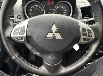 Mitsubishi - Lancer