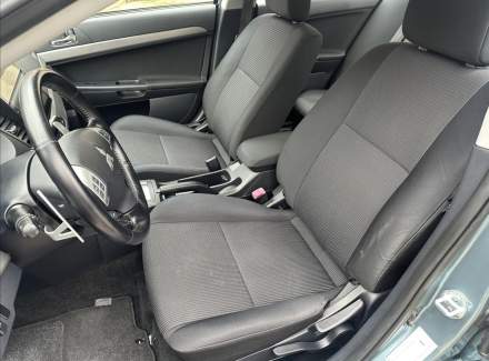 Mitsubishi - Lancer