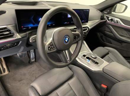 BMW - i4