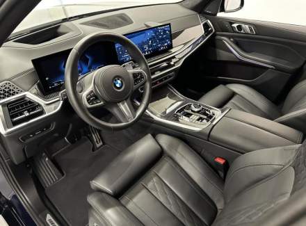 BMW - X7