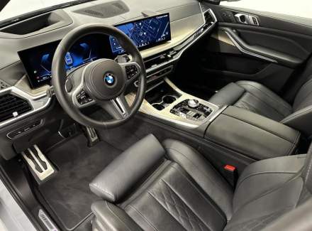 BMW - X7