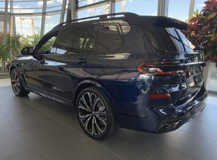 BMW - X7