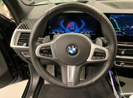 BMW - X7