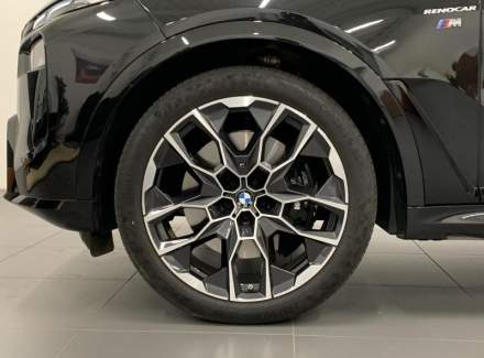 BMW - X7