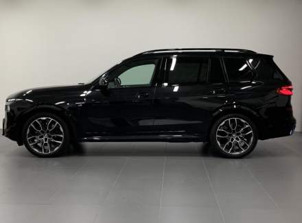 BMW - X7
