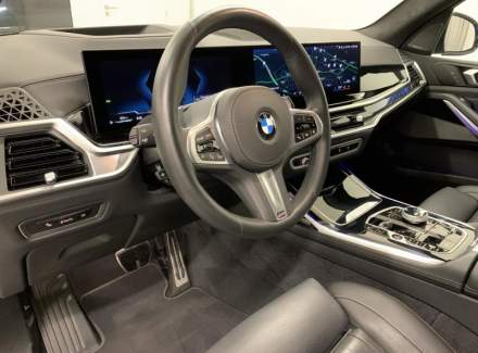 BMW - X7