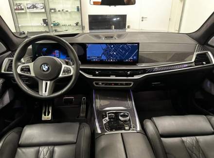 BMW - X7