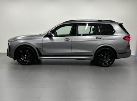 BMW - X7