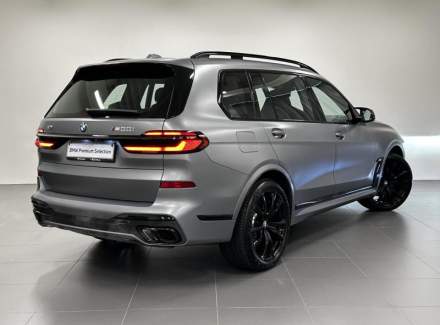 BMW - X7