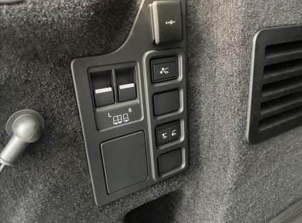 Land Rover - Discovery