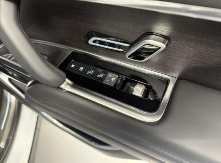 Land Rover - Range Rover