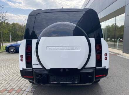 Land Rover - Defender