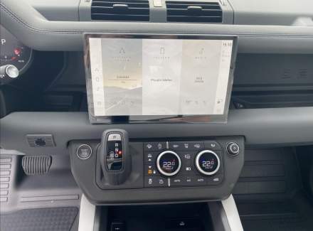 Land Rover - Defender