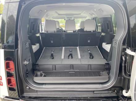 Land Rover - Defender