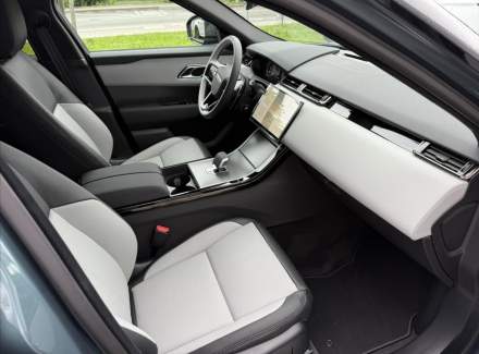 Land Rover - Range Rover Velar