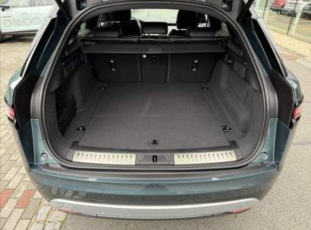 Land Rover - Range Rover Velar