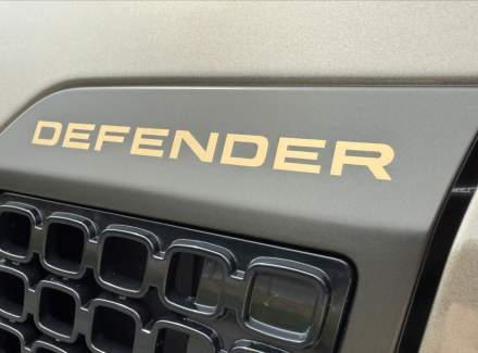 Land Rover - Defender