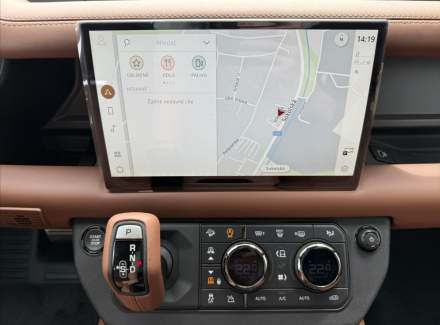 Land Rover - Defender