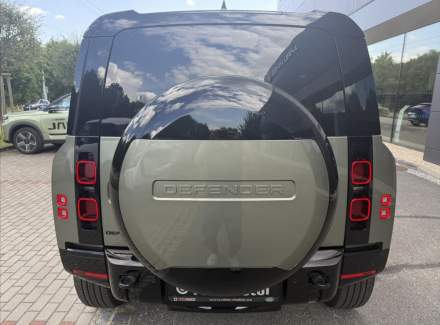 Land Rover - Defender