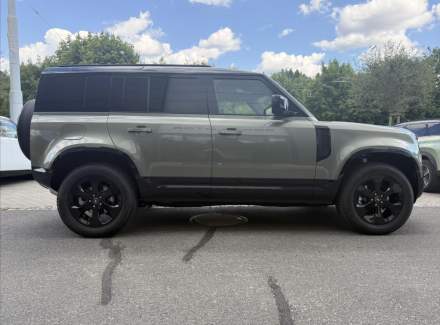 Land Rover - Defender