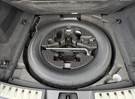 Land Rover - Range Rover Evoque