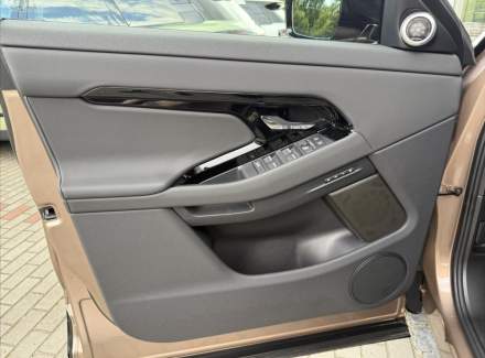 Land Rover - Range Rover Evoque