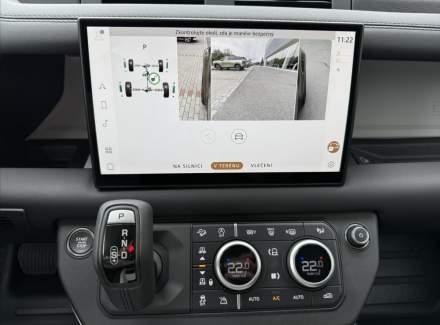 Land Rover - Defender