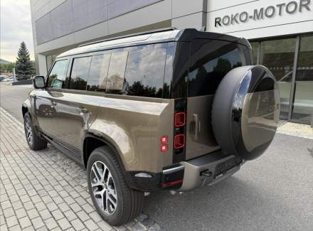 Land Rover - Defender