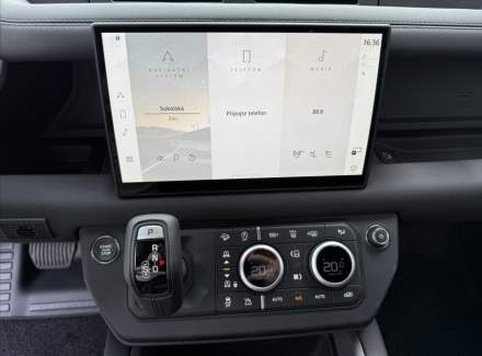 Land Rover - Defender