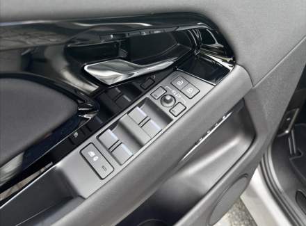 Land Rover - Range Rover Evoque