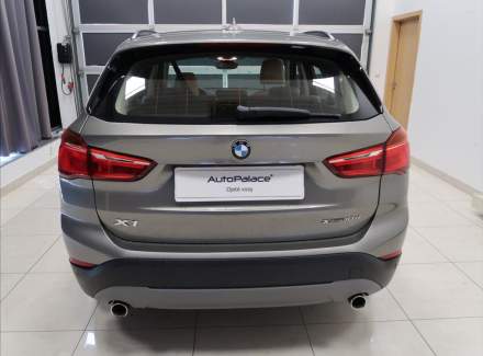 BMW - X1