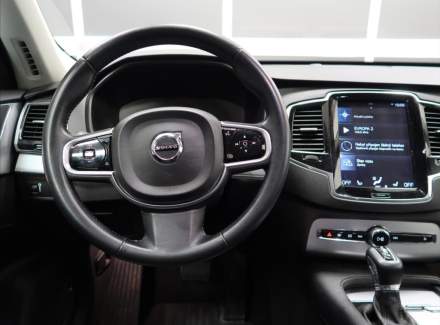 Volvo - XC90