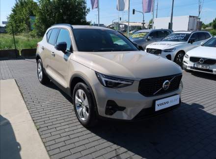 Volvo - XC40