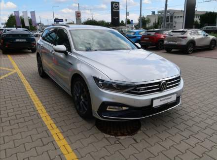 Volkswagen - Passat
