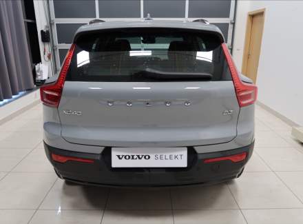Volvo - XC40