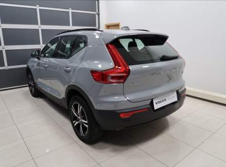 Volvo - XC40