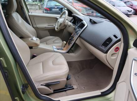 Volvo - XC60