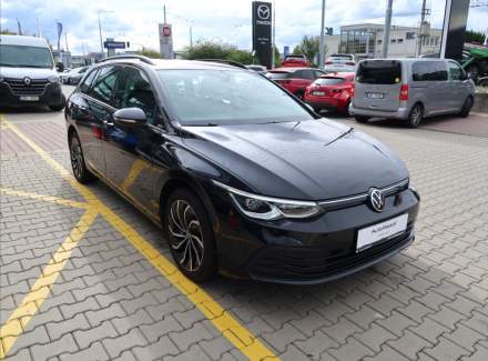 Volkswagen - Golf