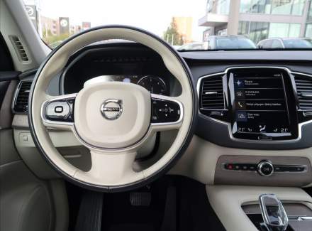 Volvo - XC90