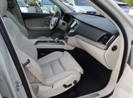 Volvo - XC90