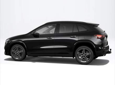 Mercedes-Benz - GLA