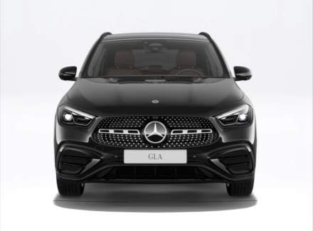 Mercedes-Benz - GLA