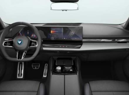 BMW - i5