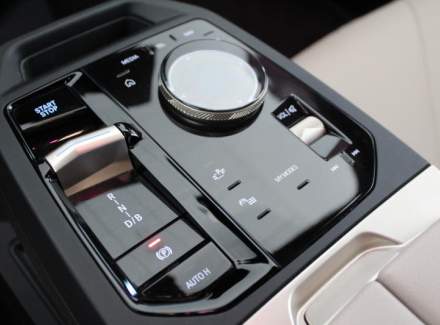BMW - iX