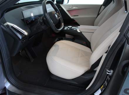BMW - iX