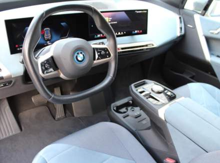 BMW - iX